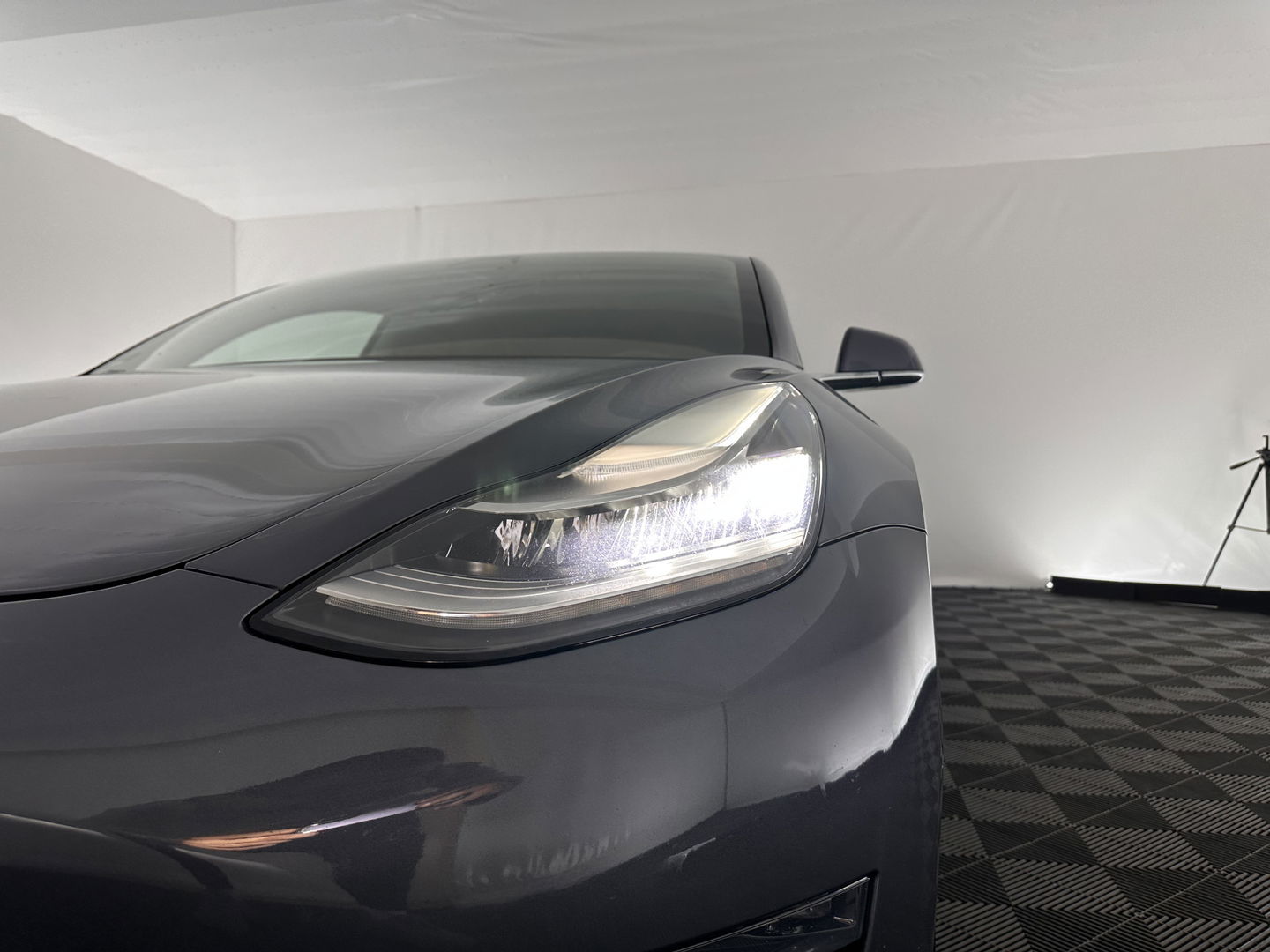 Tesla Model 3 Performance AWD 75 kWh [ 3-Fase ] (INCL-BTW) Aut. *PANO | AUTO-PILOT | NAPPA-LEATHER | KEYLESS | FULL-LED | MEMORY-PACK | SURROUND-VIEW | DAB | CARPLAY | DIGI-COCKPIT | LANE-ASSIST | COMFORT-SEATS | 20"ALU*