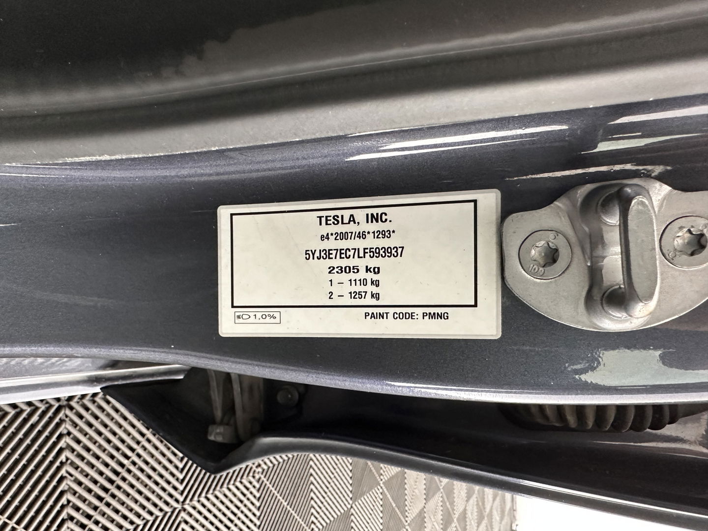 Tesla Model 3 Performance AWD 75 kWh [ 3-Fase ] (INCL-BTW) Aut. *PANO | AUTO-PILOT | NAPPA-LEATHER | KEYLESS | FULL-LED | MEMORY-PACK | SURROUND-VIEW | DAB | CARPLAY | DIGI-COCKPIT | LANE-ASSIST | COMFORT-SEATS | 20"ALU*