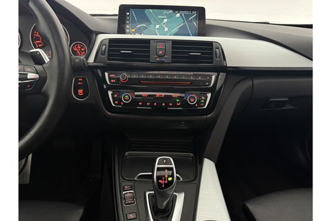 BMW 3-serie 320d High Executive M-Sport 191PK Pano Leder LED 19"LMV Clima Cruise Navi PDC Stoelverw.