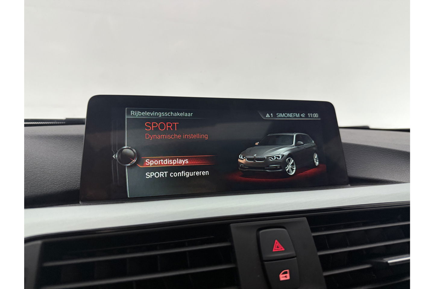 BMW 3-serie 320d High Executive M-Sport 191PK Pano Leder LED 19"LMV Clima Cruise Navi PDC Stoelverw.