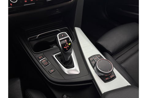 BMW 3-serie 320d High Executive M-Sport 191PK Pano Leder LED 19"LMV Clima Cruise Navi PDC Stoelverw.