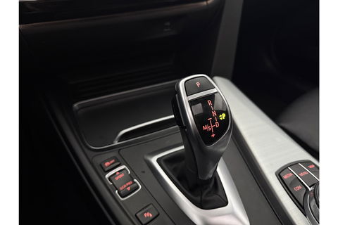 BMW 3-serie 320d High Executive M-Sport 191PK Pano Leder LED 19"LMV Clima Cruise Navi PDC Stoelverw.