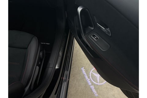 Mercedes-Benz A-Klasse 180 d AMG Pano LED Virtual Camera Carplay Clima Cruise Navi PDC 18"LMV