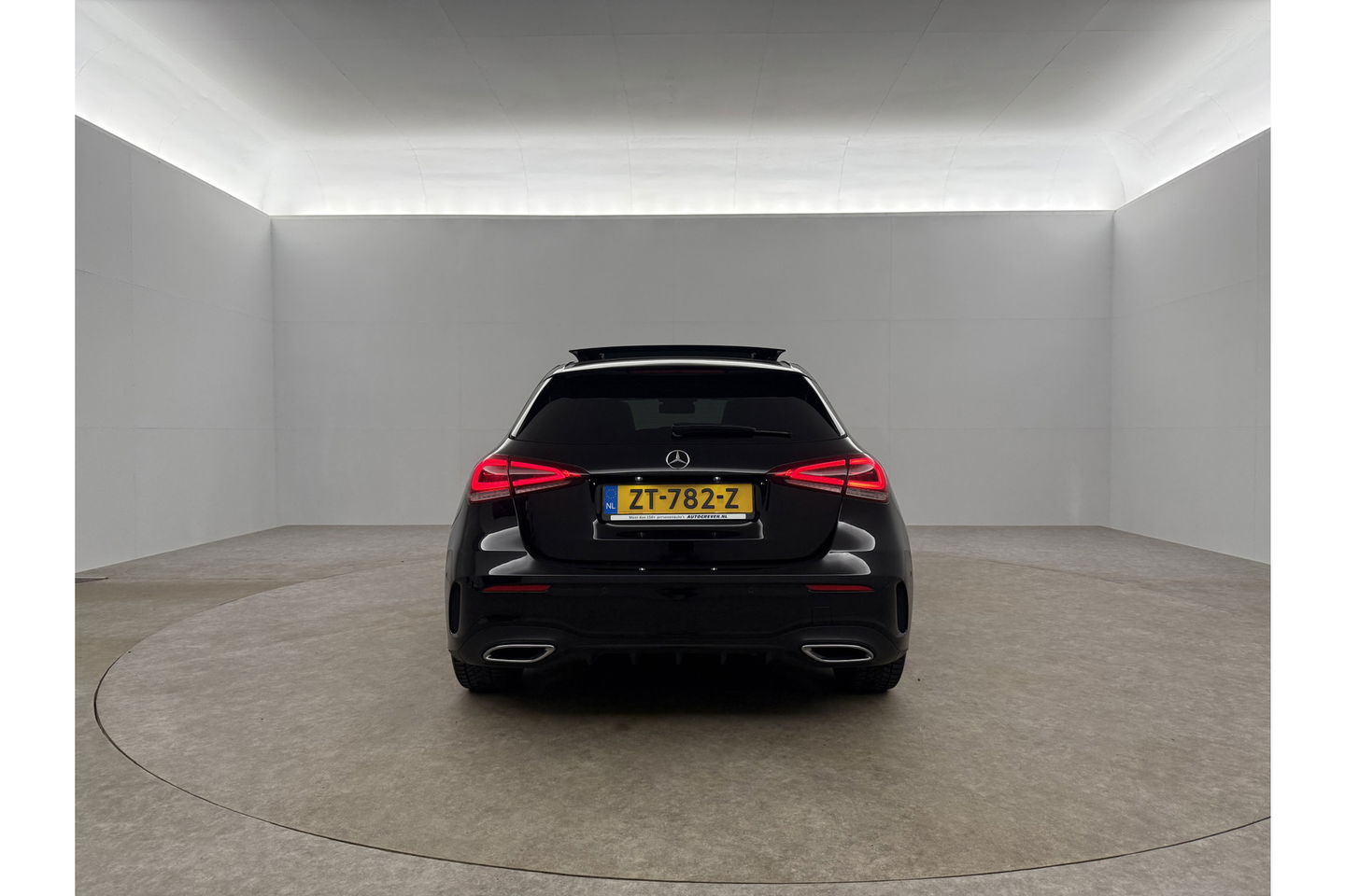 Mercedes-Benz A-Klasse 180 d AMG Pano LED Virtual Camera Carplay Clima Cruise Navi PDC 18"LMV