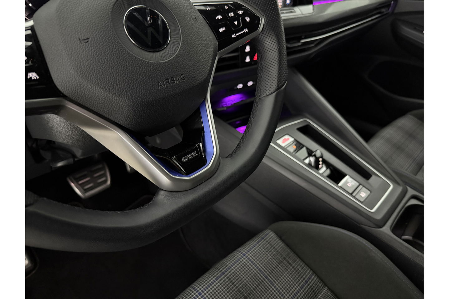 Volkswagen Golf 1.4 GTE 245PK Hybride DSG Sfeer Carplay ACC IQ-Lights LED Virtual Clima Navi 18"LMV Stoel/Stuurverwarming PDC