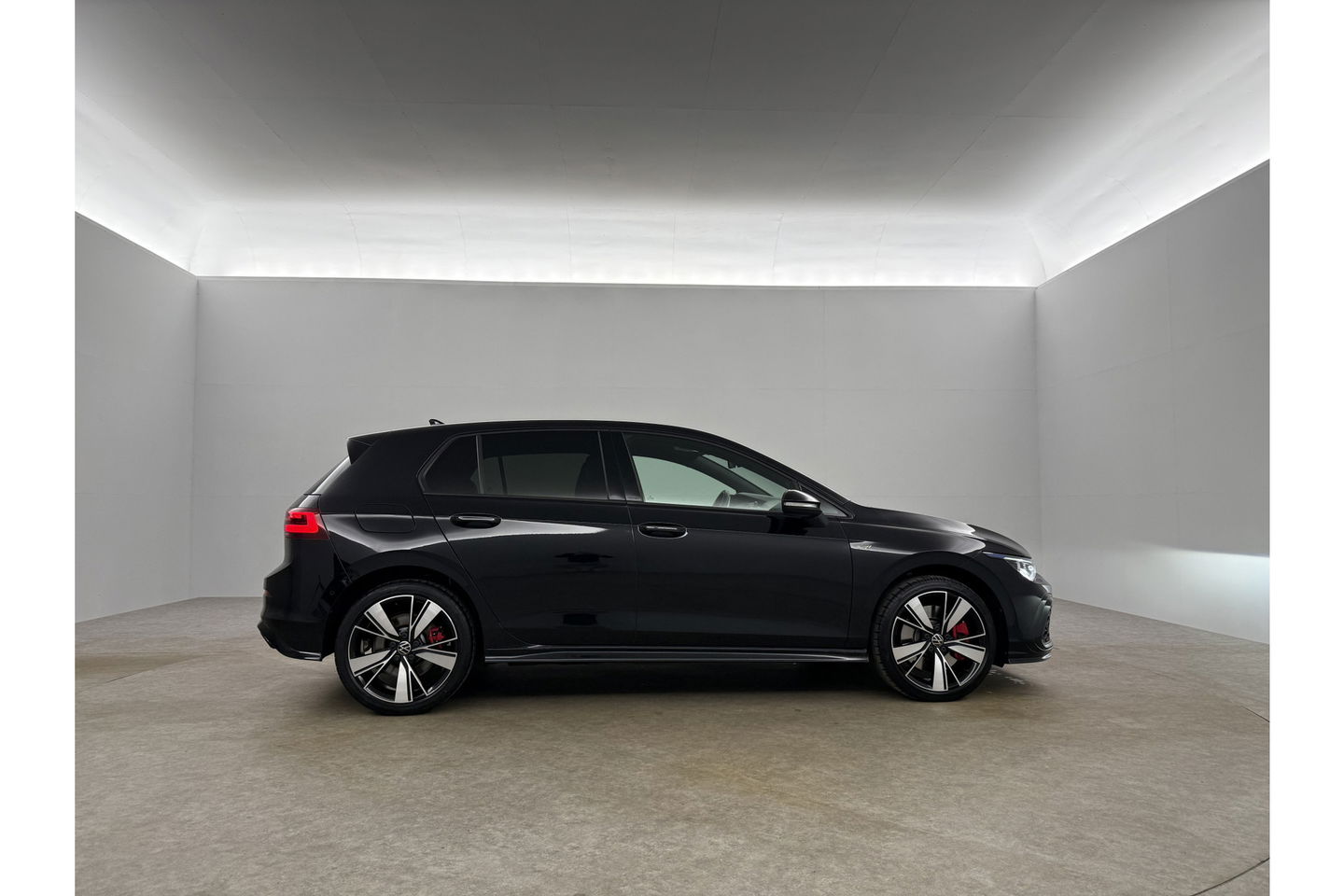 Volkswagen Golf 1.4 GTE 245PK Hybride DSG Sfeer Carplay ACC IQ-Lights LED Virtual Clima Navi 18"LMV Stoel/Stuurverwarming PDC