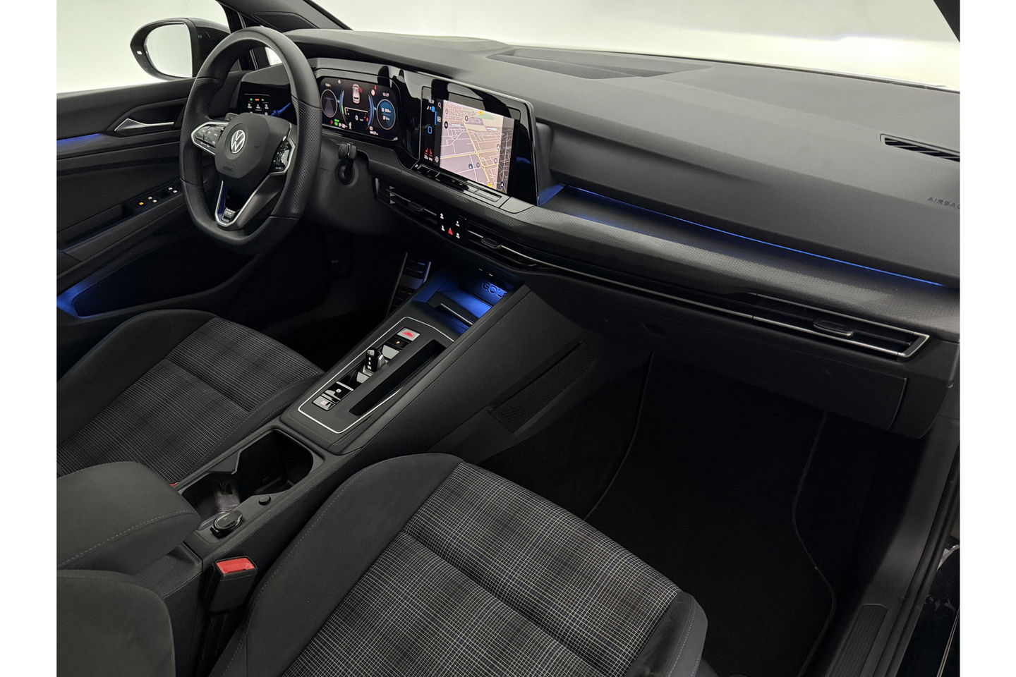 Volkswagen Golf 1.4 GTE 245PK Hybride DSG Sfeer Carplay ACC IQ-Lights LED Virtual Clima Navi 18"LMV Stoel/Stuurverwarming PDC