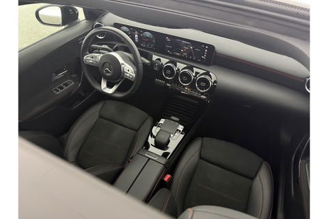Mercedes-Benz A-Klasse 180 d AMG Pano LED Virtual Camera Carplay Clima Cruise Navi PDC 18"LMV