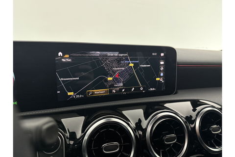 Mercedes-Benz A-Klasse 180 d AMG Pano LED Virtual Camera Carplay Clima Cruise Navi PDC 18"LMV
