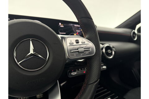 Mercedes-Benz A-Klasse 180 d AMG Pano LED Virtual Camera Carplay Clima Cruise Navi PDC 18"LMV