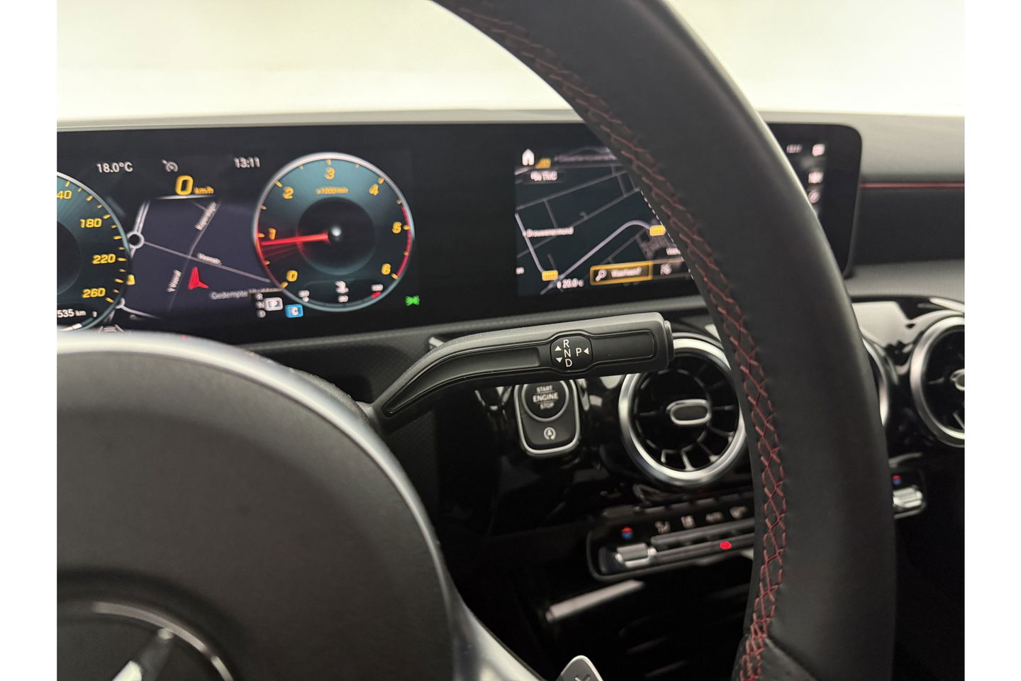 Mercedes-Benz A-Klasse 180 d AMG Pano LED Virtual Camera Carplay Clima Cruise Navi PDC 18"LMV