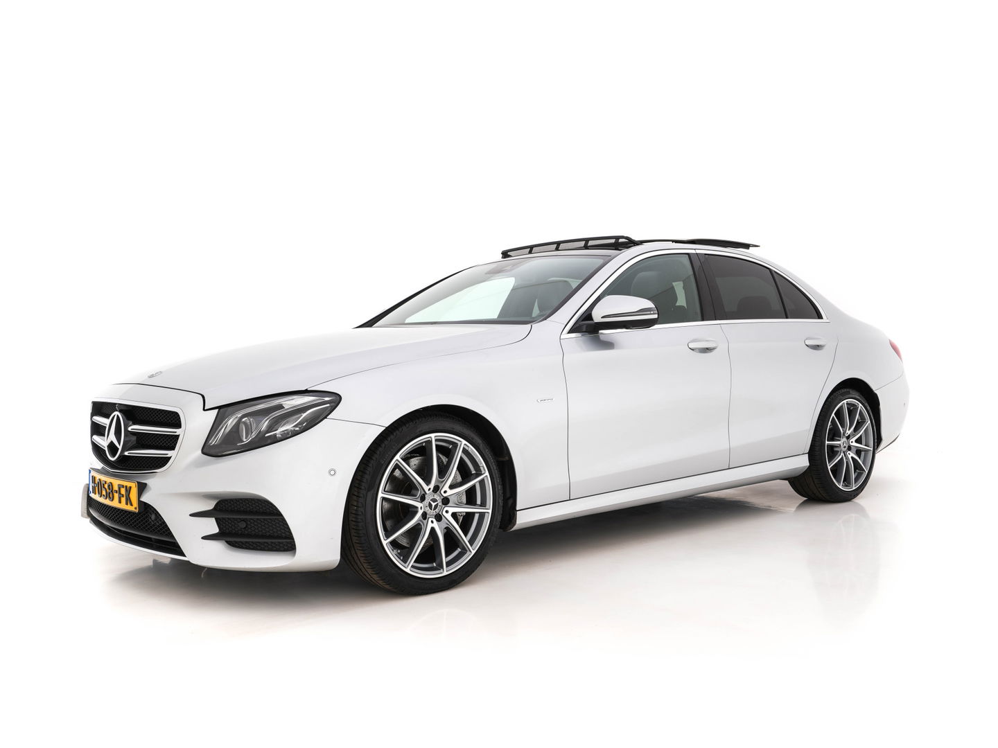 Mercedes-Benz E-Klasse 200 d Business Solution Sport AMG Aut. *PANO | FULL-LEATHER | MULTI-BEAM | WIDE-SCREEN-DIGI-COCKPIT | AMBIENT-LIGHT | SURROUND-VIEW | BLIND-SPOT | MEMORY-PACK | DAB+ | NAVI-FULLMAP | APP.CONNECT | COMFORT-SEATS | 19''ALU*