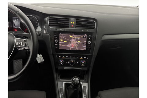 Volkswagen Golf 1.0 TSI Carplay Clima LED Trekhaak Navi Adaptive Cruise DAB+ PDC 16"LMV Stoelverw.
