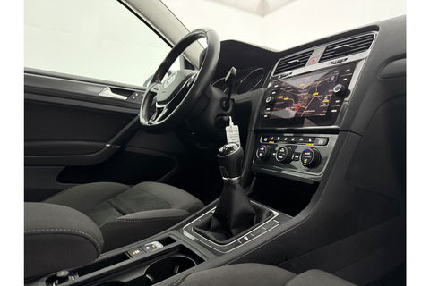 Volkswagen Golf 1.0 TSI Carplay Clima LED Trekhaak Navi Adaptive Cruise DAB+ PDC 16"LMV Stoelverw.