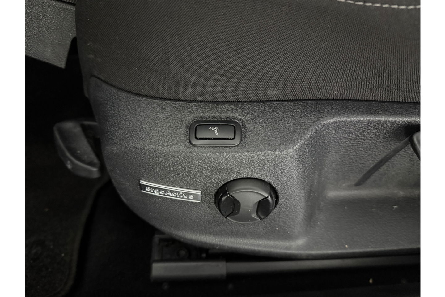 Volkswagen Golf 1.0 TSI Carplay Clima LED Trekhaak Navi Adaptive Cruise DAB+ PDC 16"LMV Stoelverw.