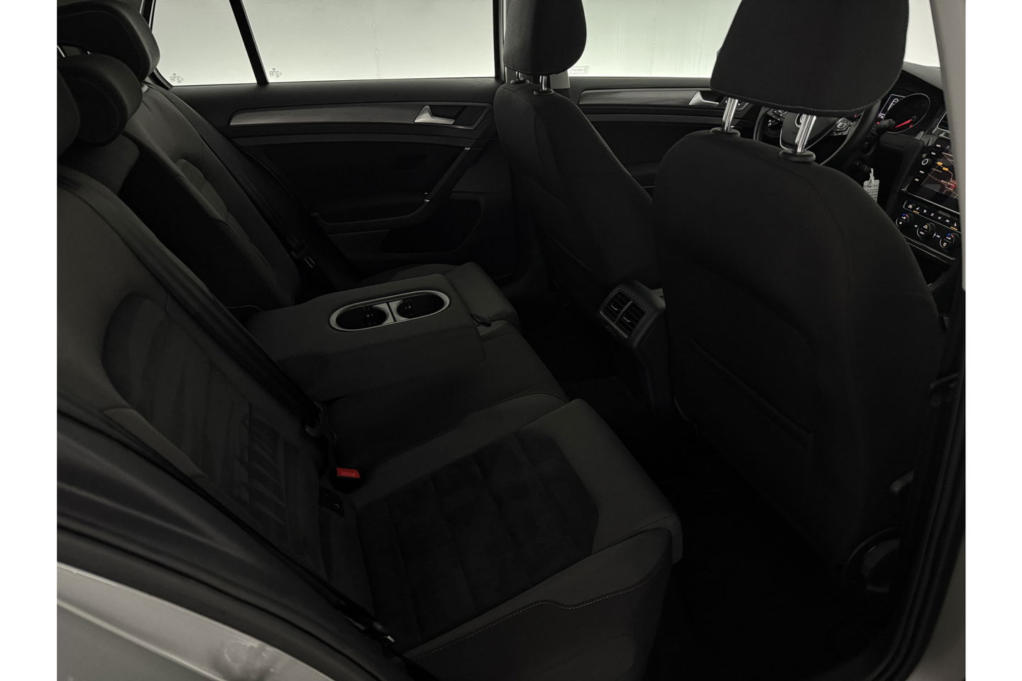 Volkswagen Golf 1.0 TSI Carplay Clima LED Trekhaak Navi Adaptive Cruise DAB+ PDC 16"LMV Stoelverw.
