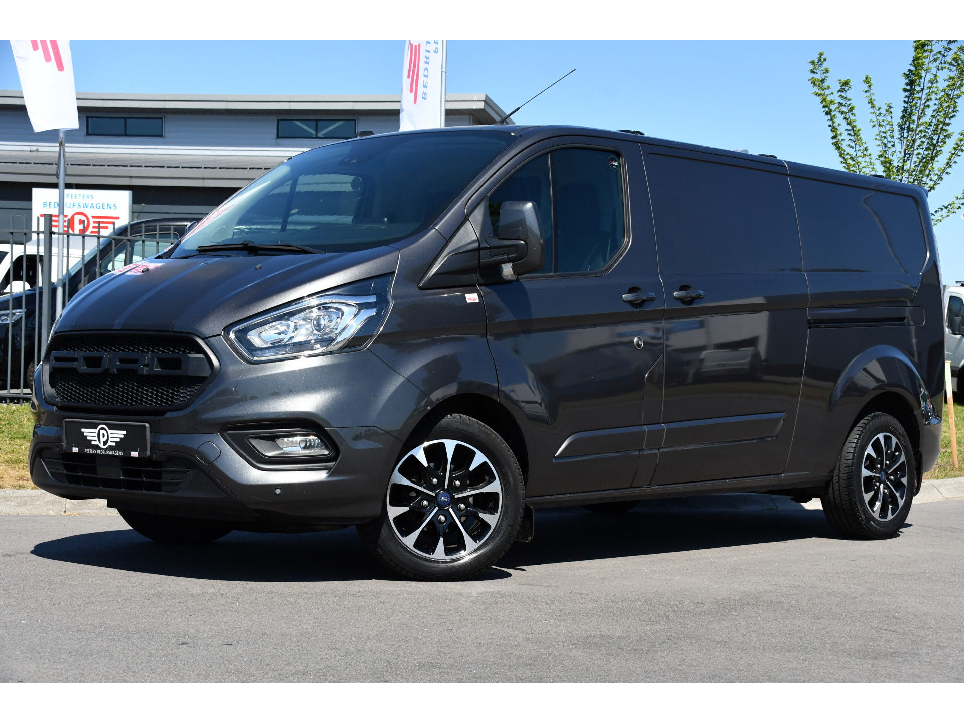 Ford Transit Custom 300 2.0 TDCI L2H1 Limited Sport Edition Adaptive Cruise, Camera, Carplay, 170PK, 2 x Schuifdeur, Automaat, Airbag, BOM VOL!