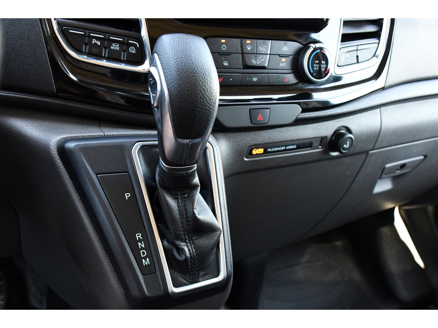 Ford Transit Custom 300 2.0 TDCI L2H1 Limited Sport Edition Adaptive Cruise, Camera, Carplay, 170PK, 2 x Schuifdeur, Automaat, Airbag, BOM VOL!