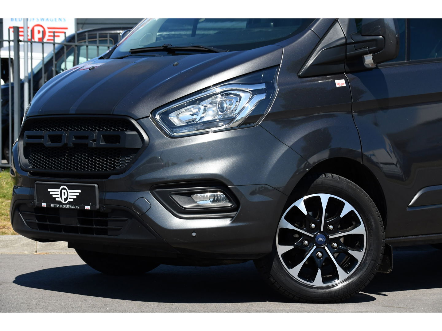 Ford Transit Custom 300 2.0 TDCI L2H1 Limited Sport Edition Adaptive Cruise, Camera, Carplay, 170PK, 2 x Schuifdeur, Automaat, Airbag, BOM VOL!