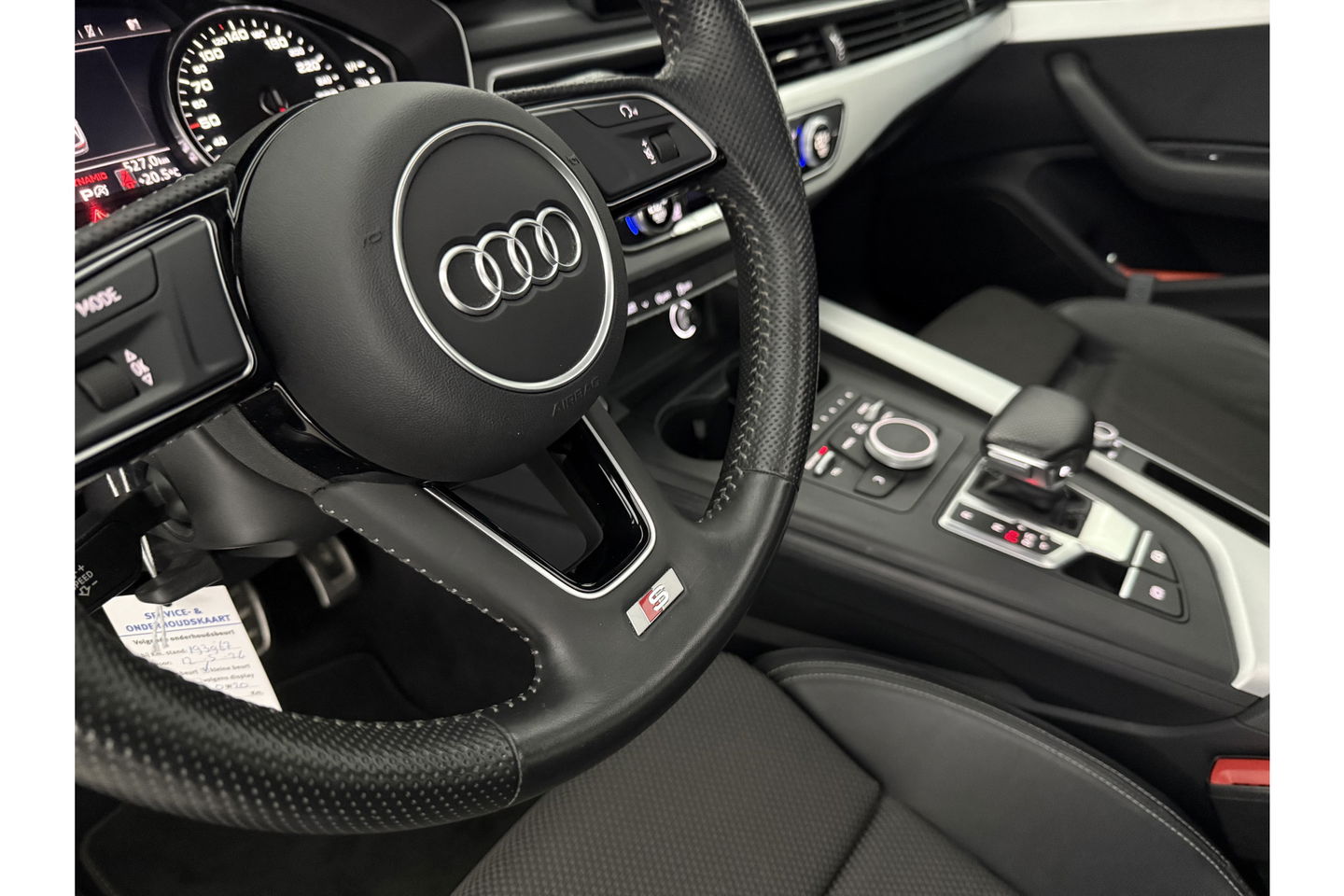 Audi A4 35 TFSI 150PK S-line Pano LED Clima Cruise Navi PDC 18"LMV