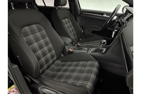 Volkswagen Golf 2.0 TDI GTD 184PK DSG Clima LED Cruise PDC 18''LMV Stoelverwarming