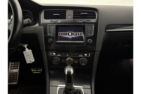 Volkswagen Golf 2.0 TDI GTD 184PK DSG Clima LED Cruise PDC 18''LMV Stoelverwarming