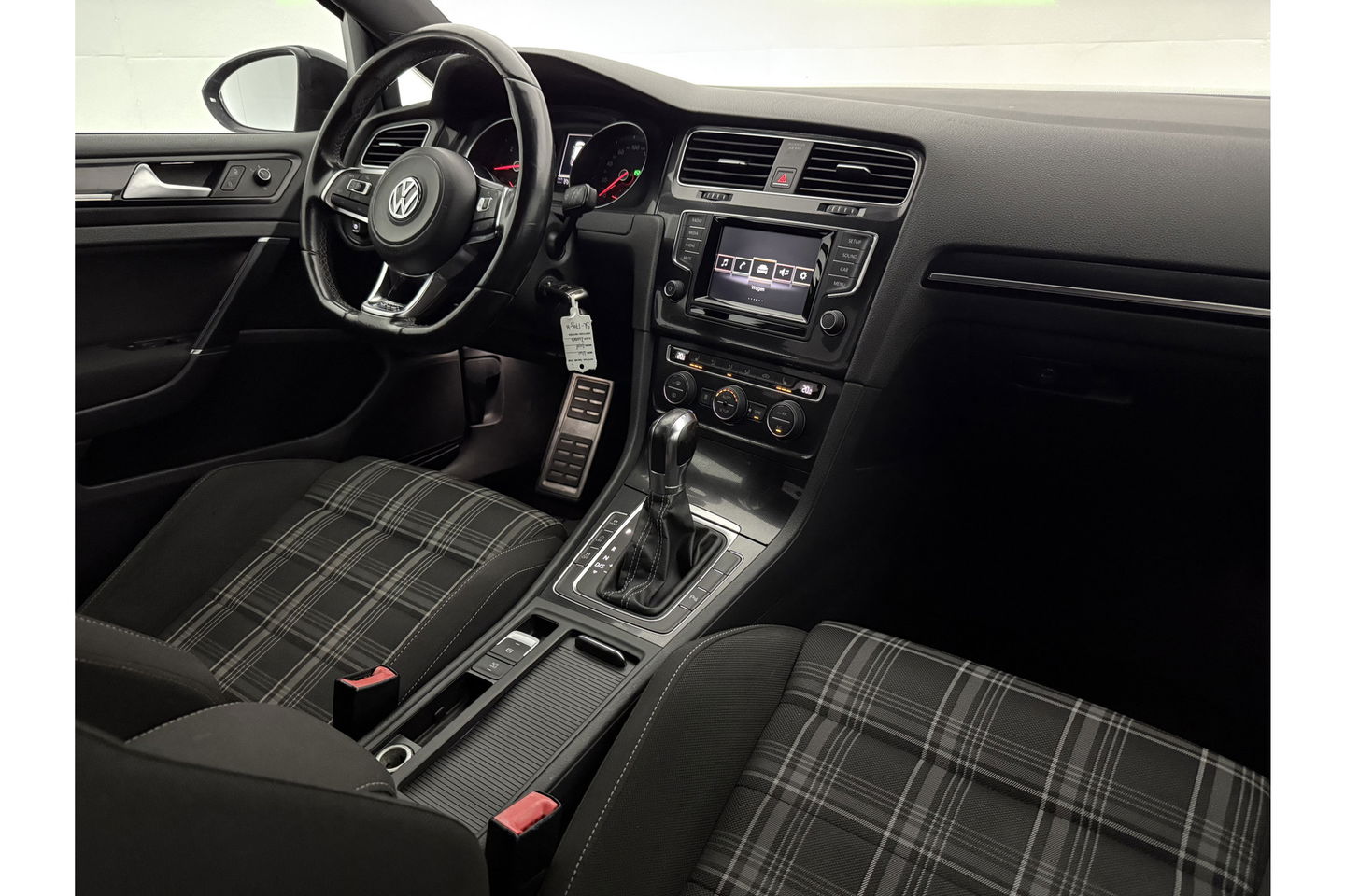 Volkswagen Golf 2.0 TDI GTD 184PK DSG Clima LED Cruise PDC 18''LMV Stoelverwarming