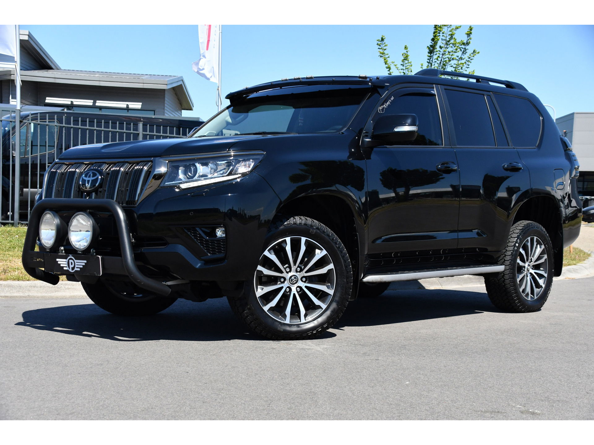 Toyota Land Cruiser 2.8 D-4D-F Professional High Black Edition Full Options, 360 camera, 5 deurs, LED, Leder, Automaat, Multimedia, Trekhaak 3500KG, uniek!