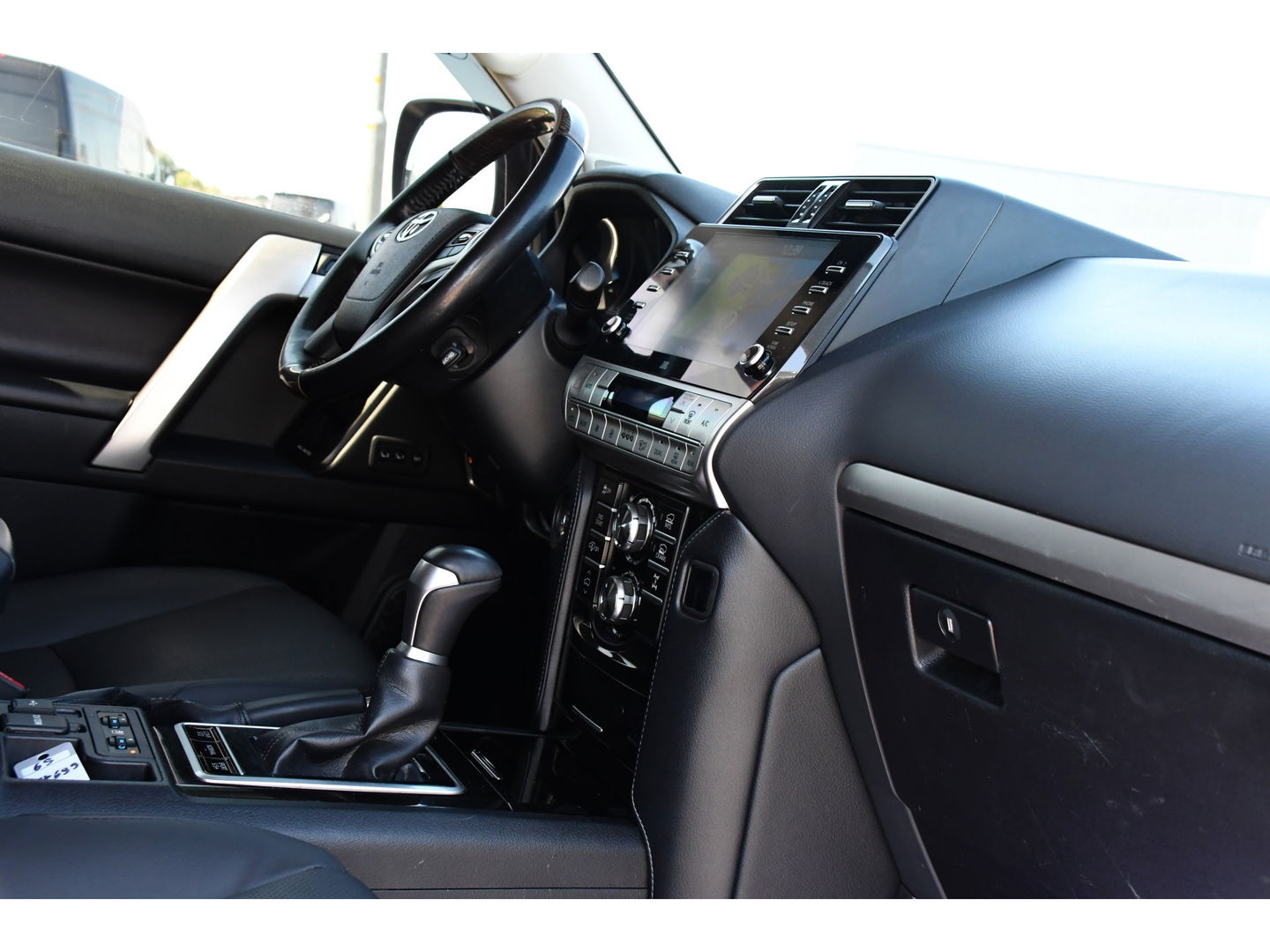 Toyota Land Cruiser 2.8 D-4D-F Professional High Black Edition Full Options, 360 camera, 5 deurs, LED, Leder, Automaat, Multimedia, Trekhaak 3500KG, uniek!