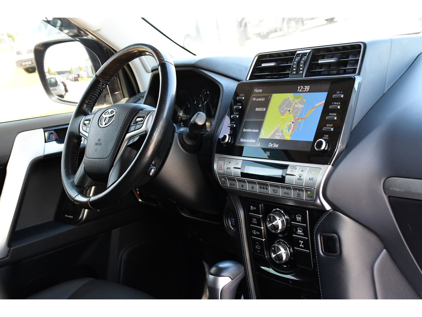 Toyota Land Cruiser 2.8 D-4D-F Professional High Black Edition Full Options, 360 camera, 5 deurs, LED, Leder, Automaat, Multimedia, Trekhaak 3500KG, uniek!