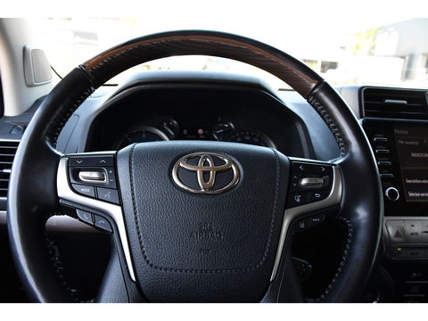 Toyota Land Cruiser 2.8 D-4D-F Professional High Black Edition Full Options, 360 camera, 5 deurs, LED, Leder, Automaat, Multimedia, Trekhaak 3500KG, uniek!