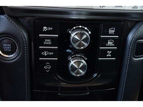 Toyota Land Cruiser 2.8 D-4D-F Professional High Black Edition Full Options, 360 camera, 5 deurs, LED, Leder, Automaat, Multimedia, Trekhaak 3500KG, uniek!