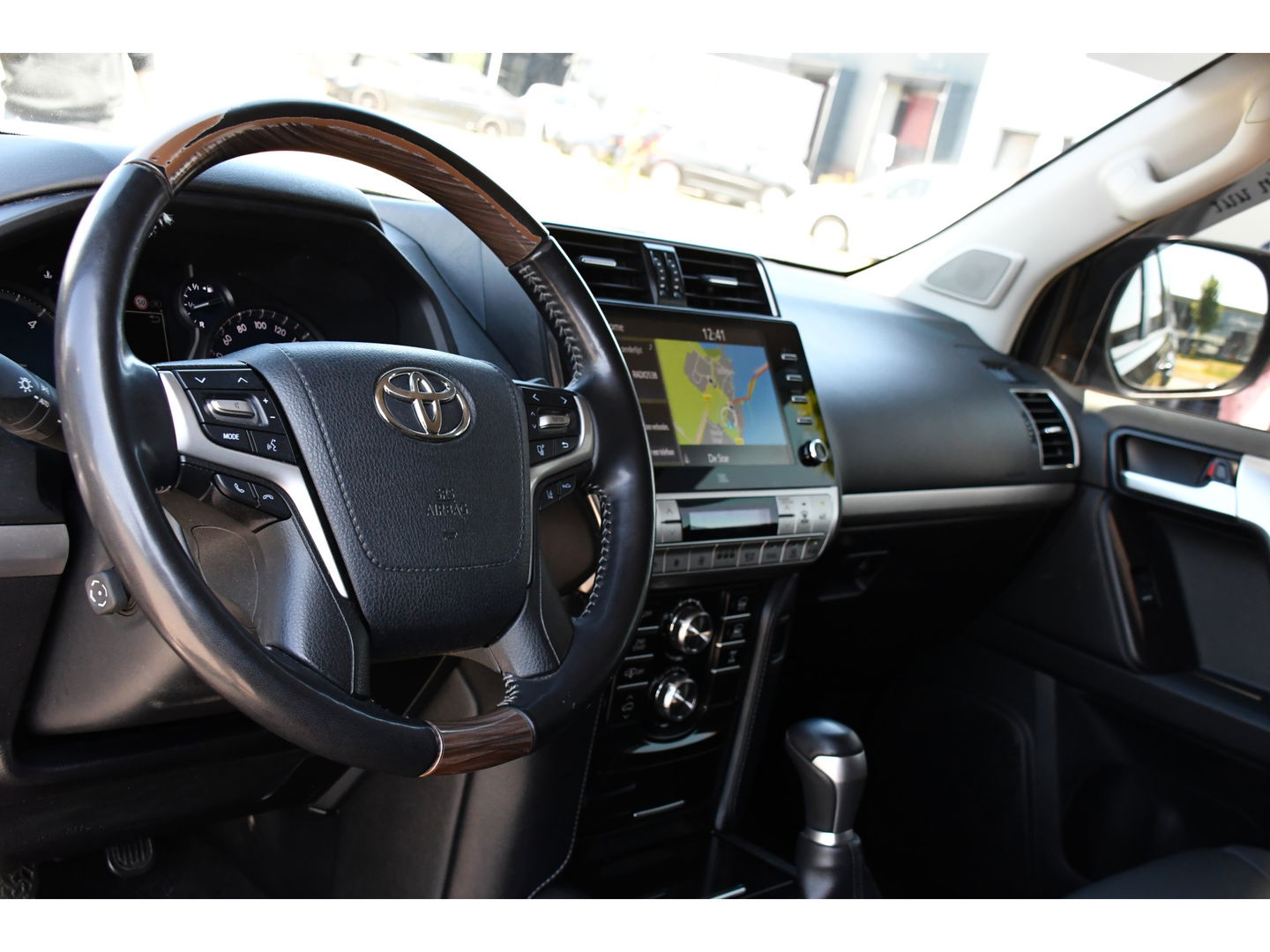 Toyota Land Cruiser 2.8 D-4D-F Professional High Black Edition Full Options, 360 camera, 5 deurs, LED, Leder, Automaat, Multimedia, Trekhaak 3500KG, uniek!