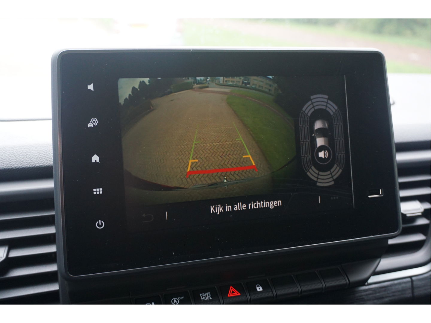 Renault Trafic 170PK L2H1 LUXE EDC AUT BPM VRIJ!! Navi, Camera, LM Velg, LED!! NR. 304