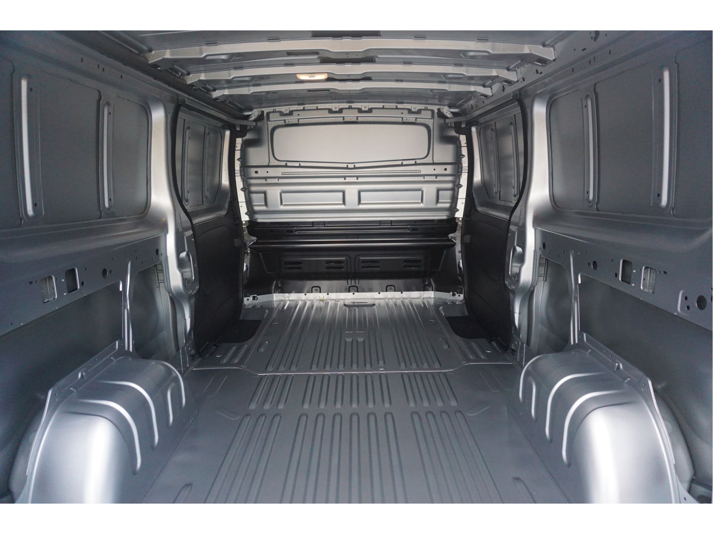 Renault Trafic 170PK L2H1 LUXE EDC AUT BPM VRIJ!! Navi, Camera, LM Velg, LED!! NR. 304