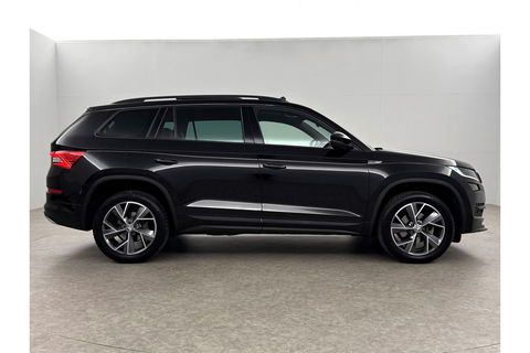 Škoda Kodiaq 1.5 TSI Sportline Business 7p. 150PK DSG Pano Virtual LED Camera Carplay Memory Trekhaak 19"LMV Clima Cruise Navi PDC
