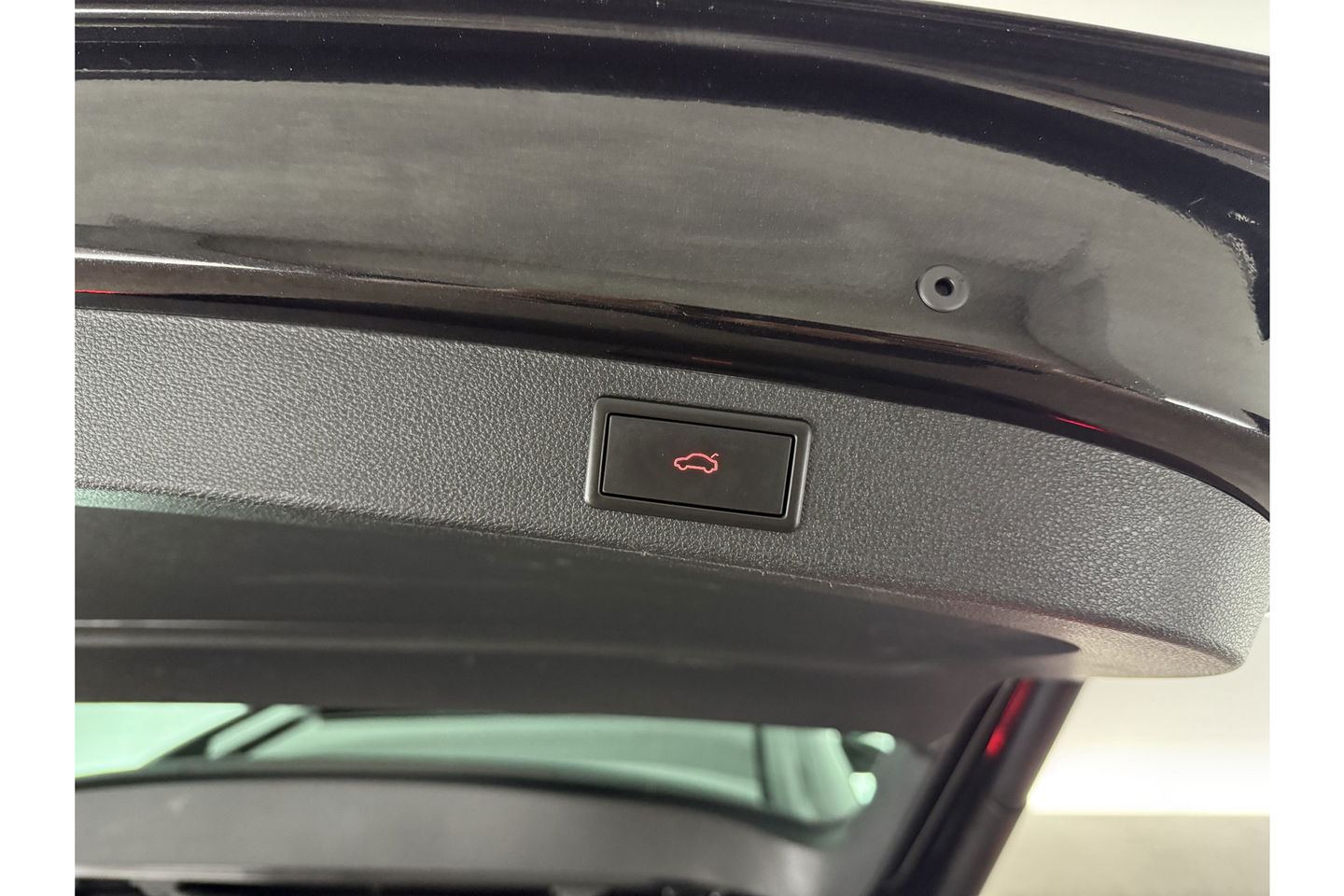 Škoda Kodiaq 1.5 TSI Sportline Business 7p. 150PK DSG Pano Virtual LED Camera Carplay Memory Trekhaak 19"LMV Clima Cruise Navi PDC