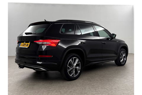 Škoda Kodiaq 1.5 TSI Sportline Business 7p. 150PK DSG Pano Virtual LED Camera Carplay Memory Trekhaak 19"LMV Clima Cruise Navi PDC