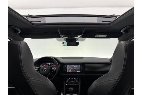 Škoda Kodiaq 1.5 TSI Sportline Business 7p. 150PK DSG Pano Virtual LED Camera Carplay Memory Trekhaak 19"LMV Clima Cruise Navi PDC