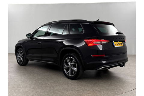 Škoda Kodiaq 1.5 TSI Sportline Business 7p. 150PK DSG Pano Virtual LED Camera Carplay Memory Trekhaak 19"LMV Clima Cruise Navi PDC