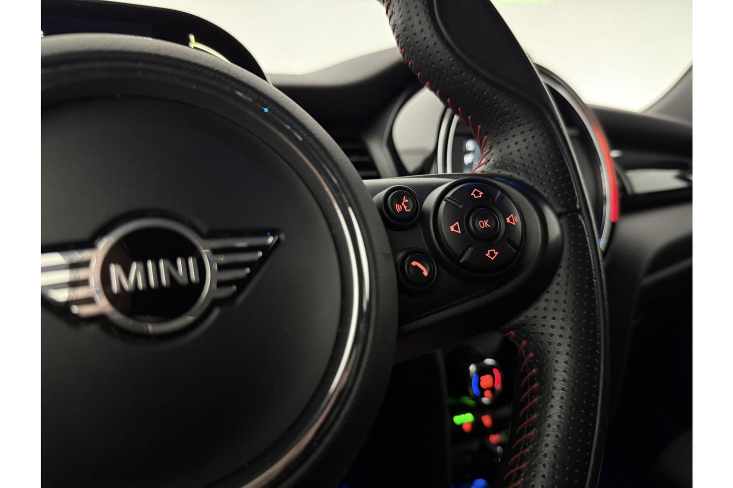 MINI Cooper 1.5 Cooper Dalston Edition LED Virtual Carplay Clima Cruise Navi Parelmoer PDC 17"LMV