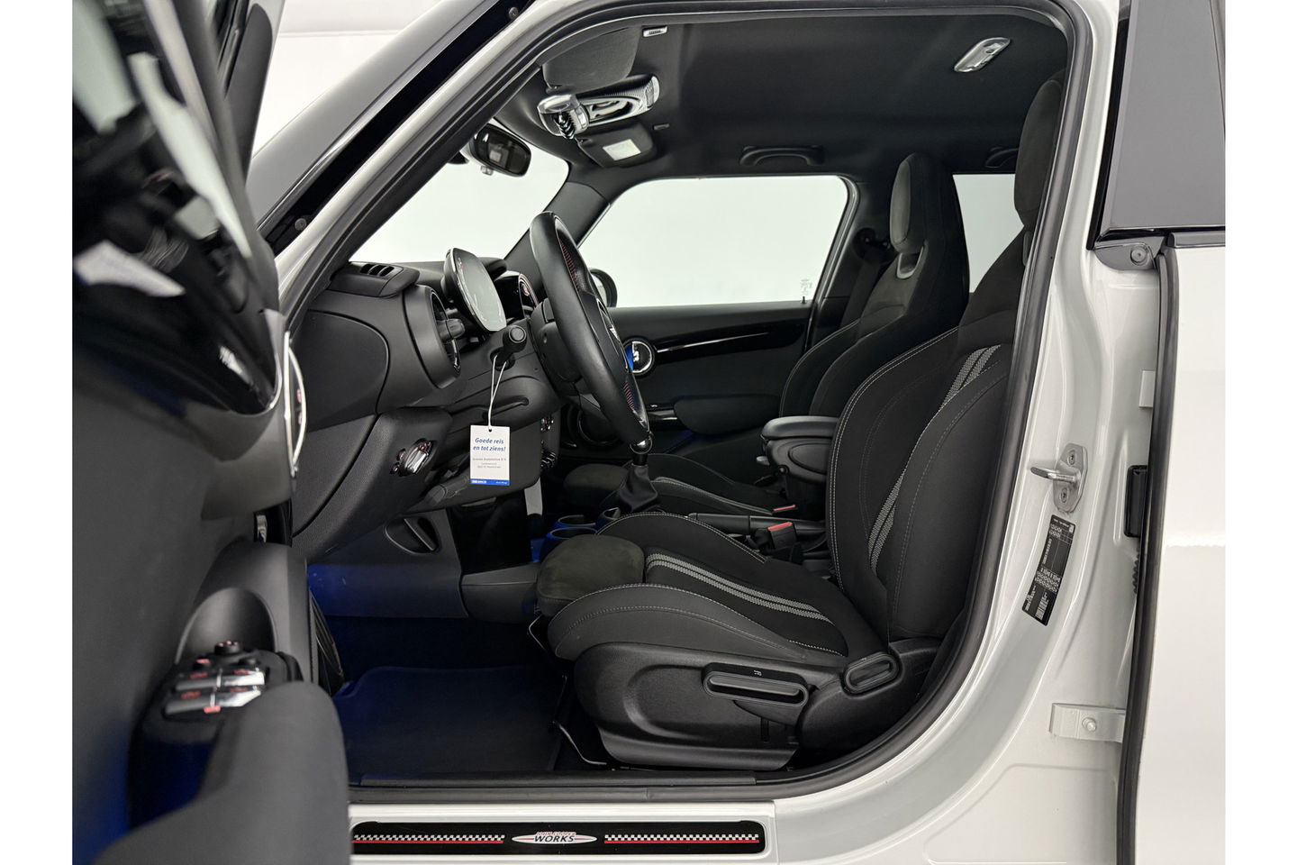 MINI Cooper 1.5 Cooper Dalston Edition LED Virtual Carplay Clima Cruise Navi Parelmoer PDC 17"LMV
