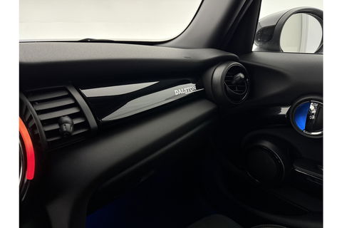 MINI Cooper 1.5 Cooper Dalston Edition LED Virtual Carplay Clima Cruise Navi Parelmoer PDC 17"LMV