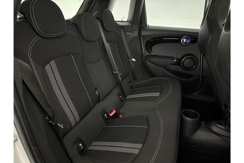 MINI Cooper 1.5 Cooper Dalston Edition LED Virtual Carplay Clima Cruise Navi Parelmoer PDC 17"LMV
