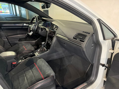 Volkswagen Golf 2.0 TSI GTI Performance Pano|Keyless|ACC|DCC