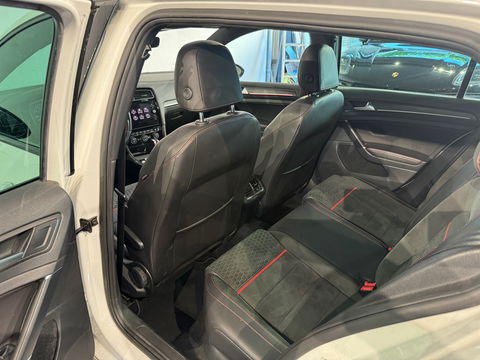 Volkswagen Golf 2.0 TSI GTI Performance Pano|Keyless|ACC|DCC