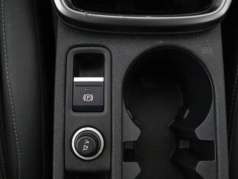 Audi A3 30 TFSI S edition | Carplay | Trekhaak | Sportstoelen | Navigatie | Virtual Cockpit | Half leder | Full LED | Climate control | Cruise control | Getint glas