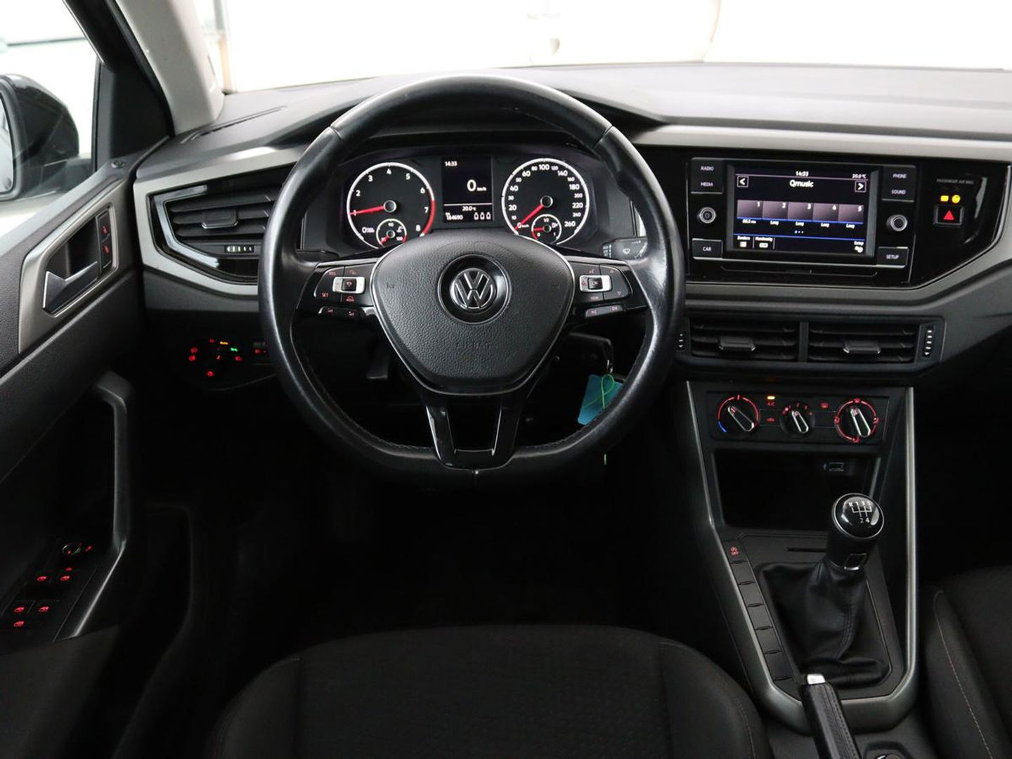 Volkswagen Polo 1.0 TSI Comfortline | Adaptive cruise | Airco | Bluetooth | LED | 17'' lichtmetalen velgen