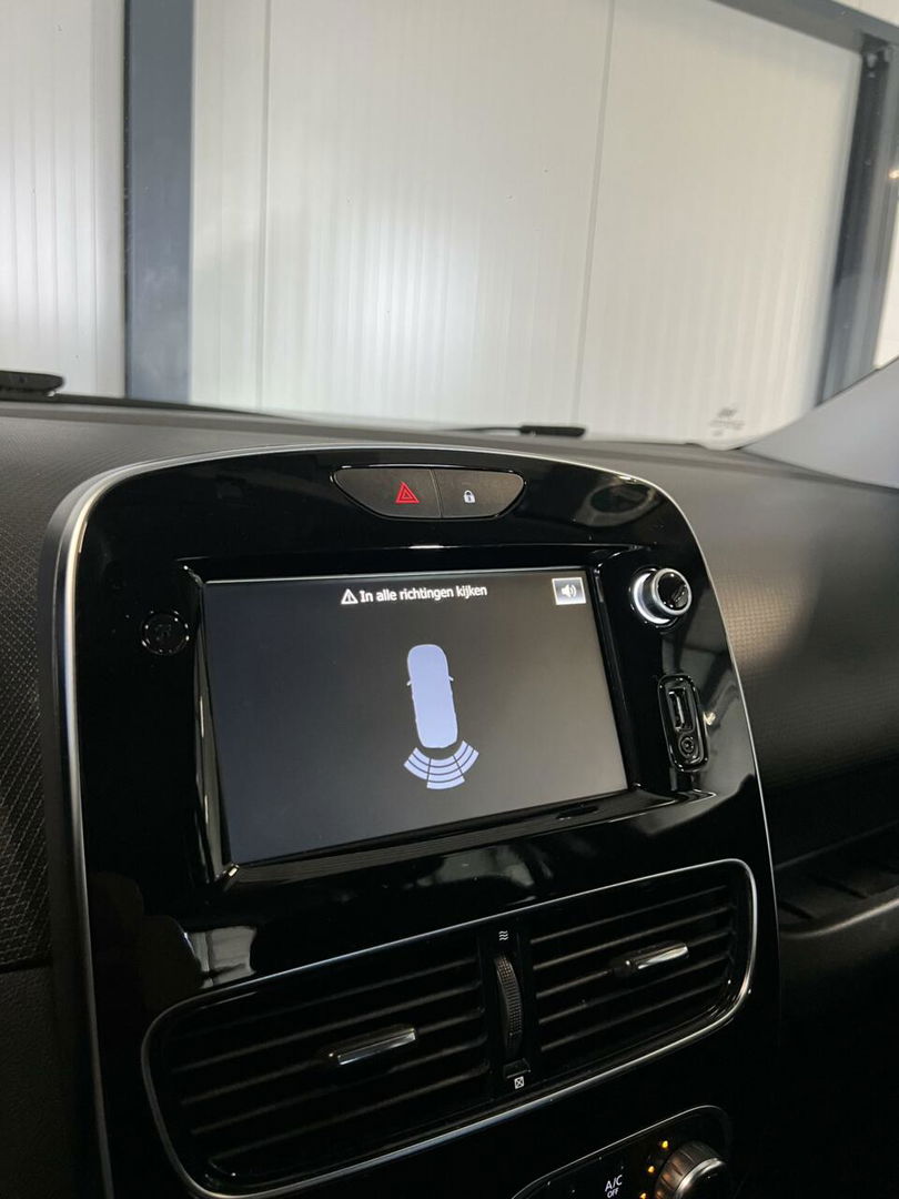 Renault Clio Estate 0.9 TCe Intens Clima Navi Carplay Cruise