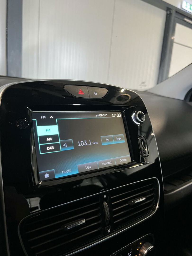 Renault Clio Estate 0.9 TCe Intens Clima Navi Carplay Cruise